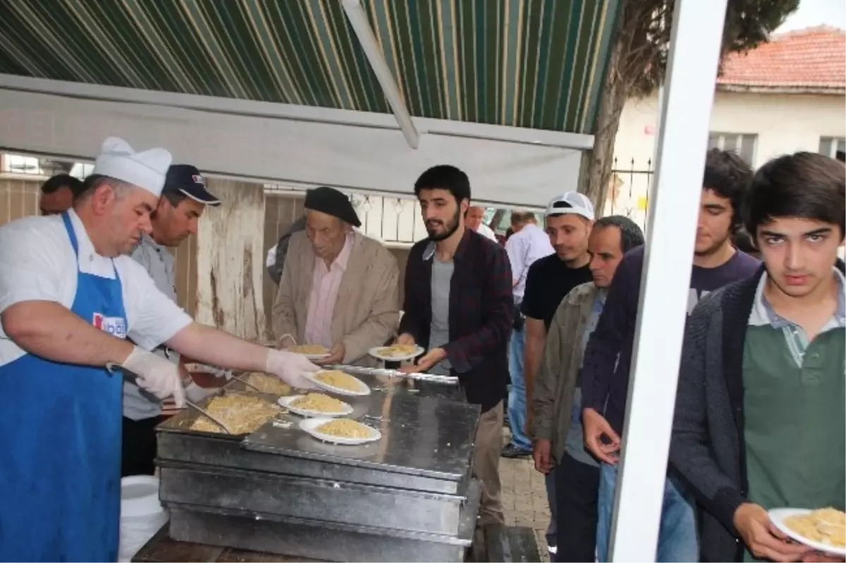 Soma ve Bosna Hersek\'te Hayatını Kaybedenler İçin Mevlit Okuttular