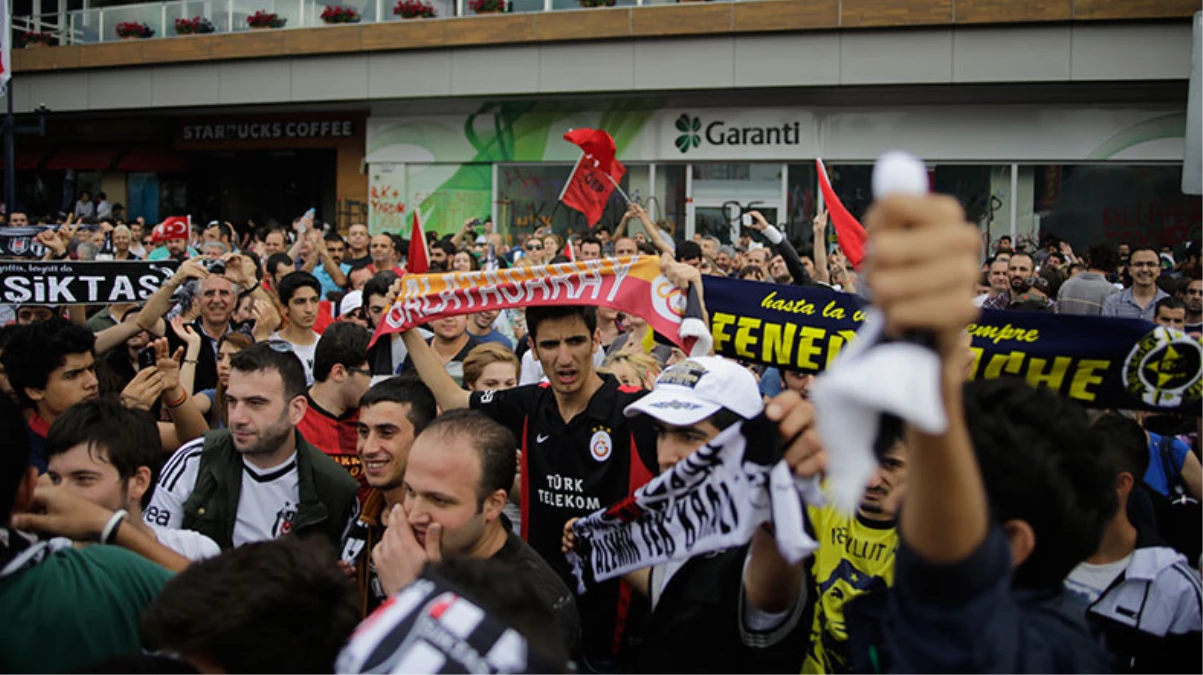 Taraftarın Gezi\'si: İstanbul United