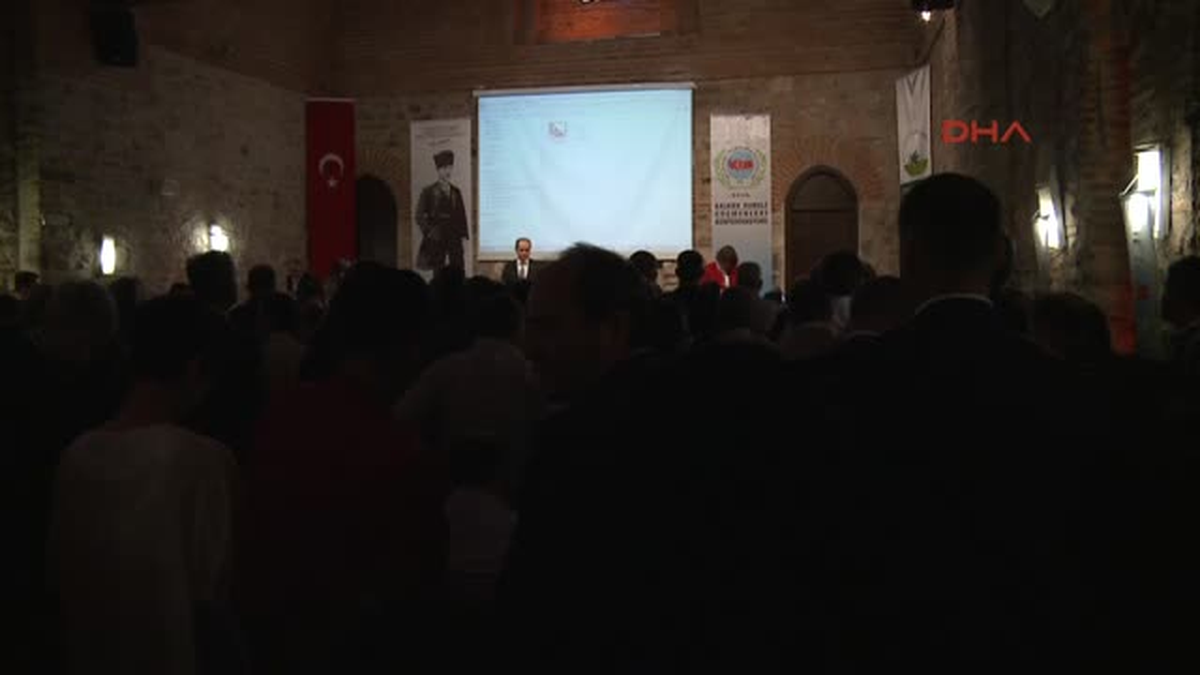 Arınç ile CHP\'li Çıray Aynı Toplantıya Katıldı