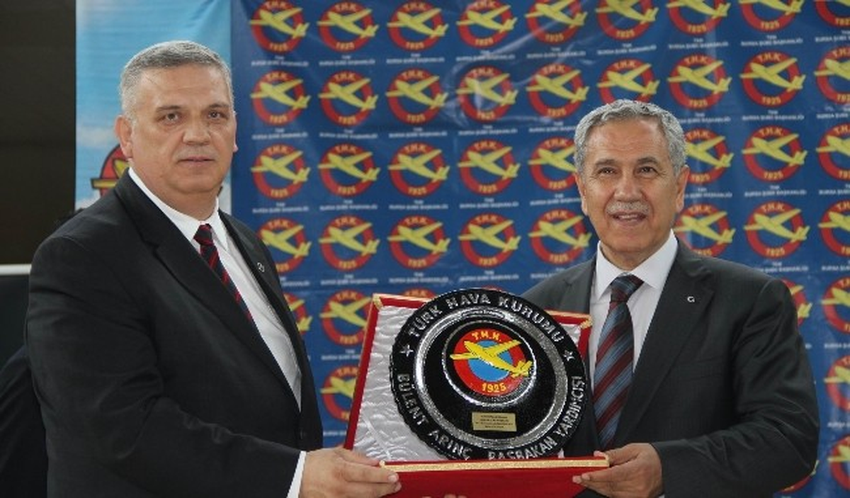 Arınç: "Sivil Pilotlarımızı da Yetiştirmeliyiz"