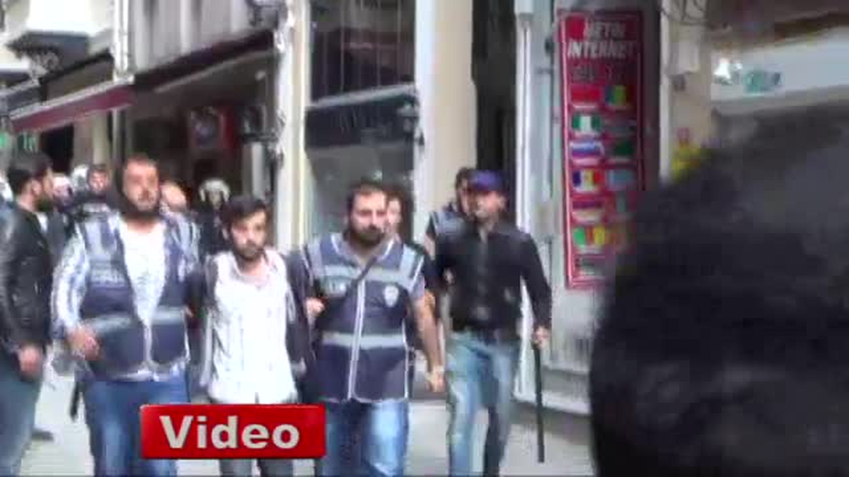 Beyoğlu\'nda Ösp Binasına Operasyon: 16 Gözaltı