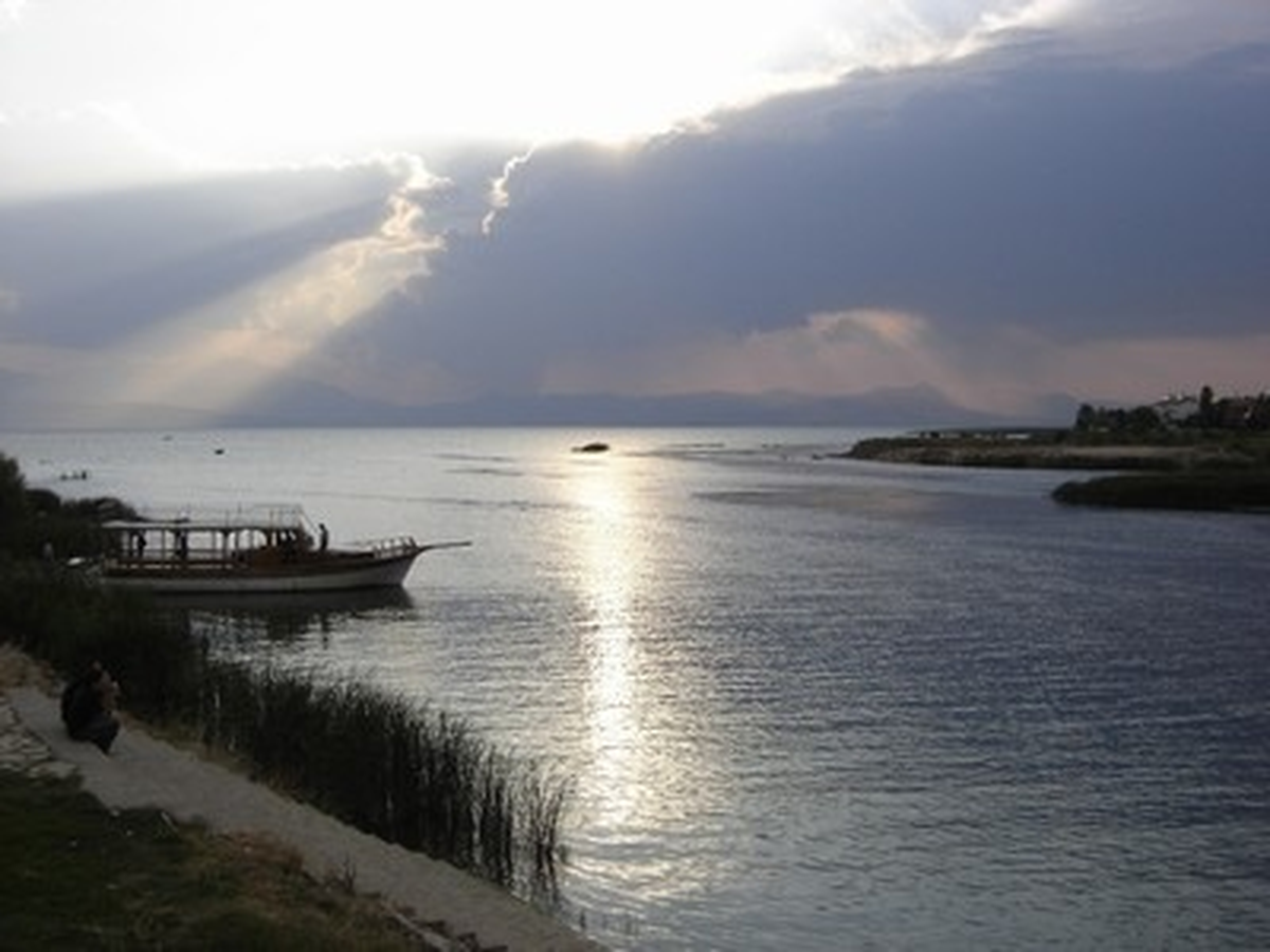 Beyşehir Gölü\'nün Ekolojik Dengesi Bozuldu