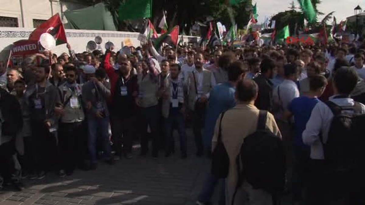 Binlerce Kişi Mavi Marmara İçin Yürüdü