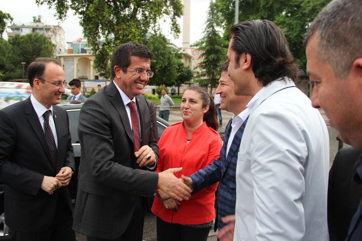 Ekonomi Bakanı Zeybekci Denizli\'de
