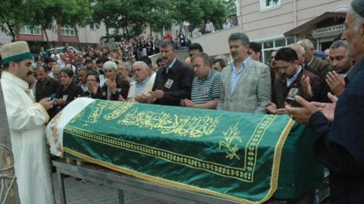 Elif Çermik Son Yolculuğuna Uğurlandı