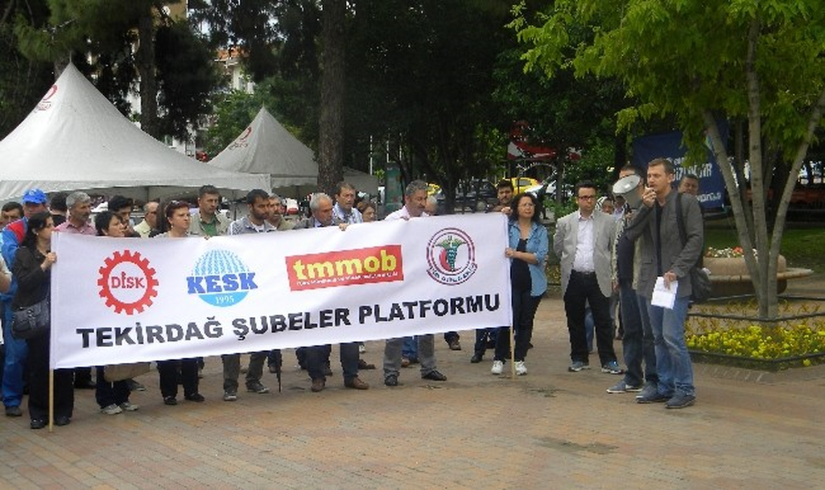 Gezi Parkı Olaylarının 1.yıldönümünde Tekirdağ\'da Sendikalardan Toplu Basın Açıklaması