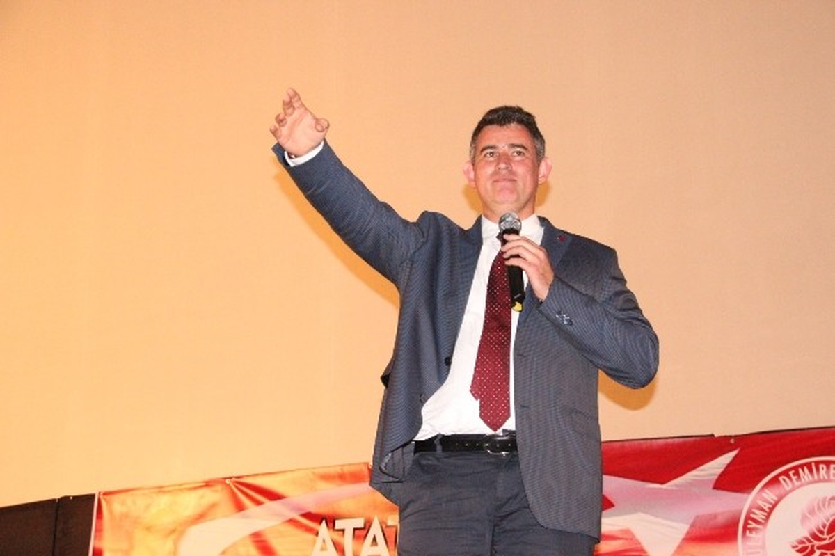 Isparta\'da Feyzioğlu Protesto Edildi