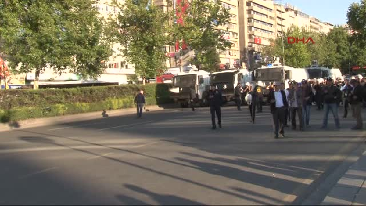 Kızılay\'da Polis Müdahalesi