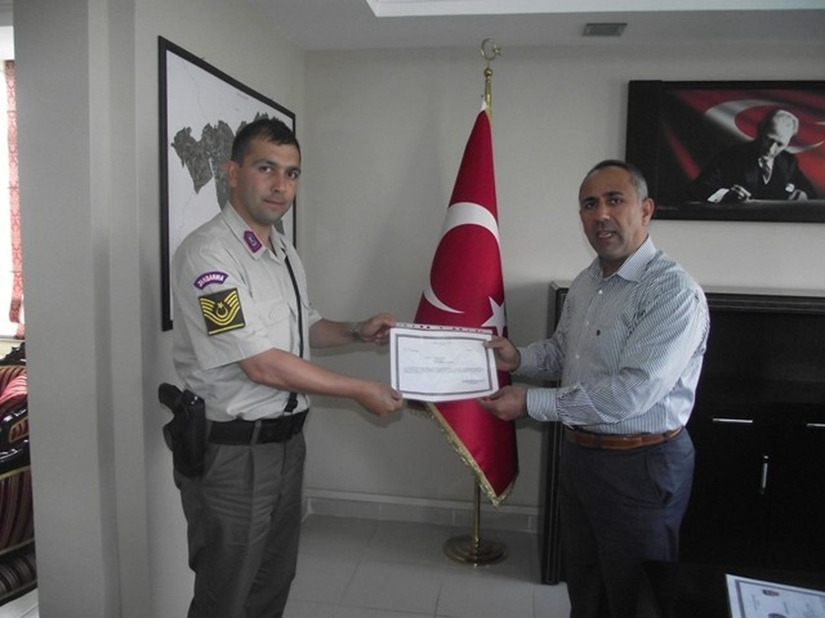 Muratlı\'da Emniyet ve Jandarma Personeline Başarı Belgesi