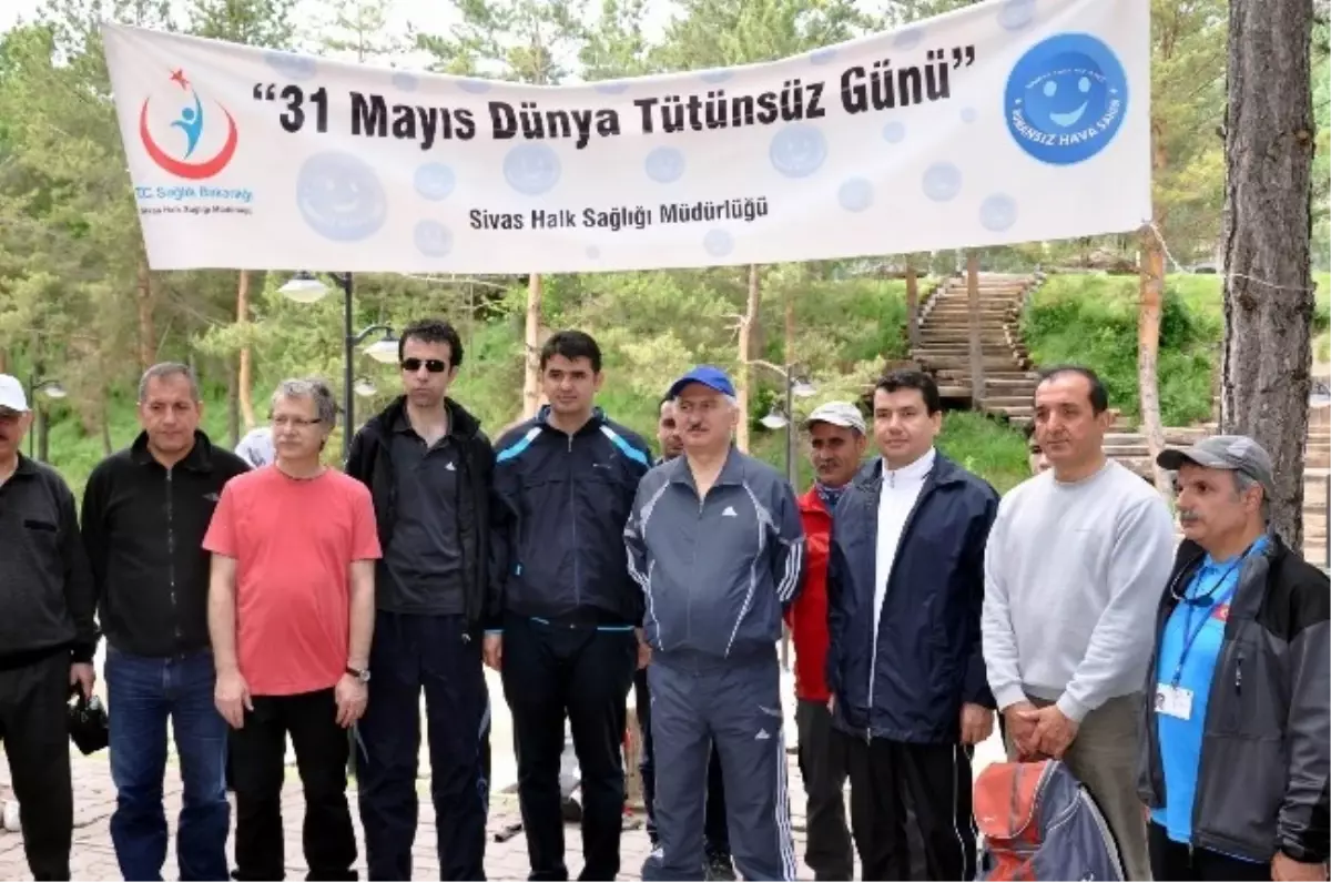 Sivas'ta Dünya Tütünsüz Günü Nedeniyle Etkinlik Düzenlendi