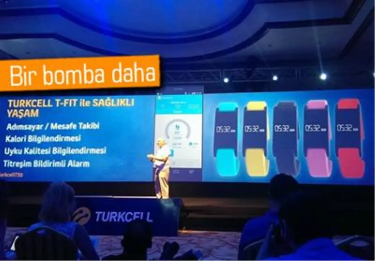 Turkcell\'den Akıllı Bileklik: Turkcell T Fit