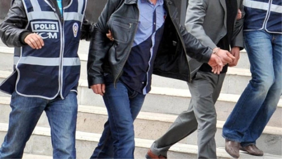 Adana\'da Dün Gözatına Alınan 12 Kişi Adliyede