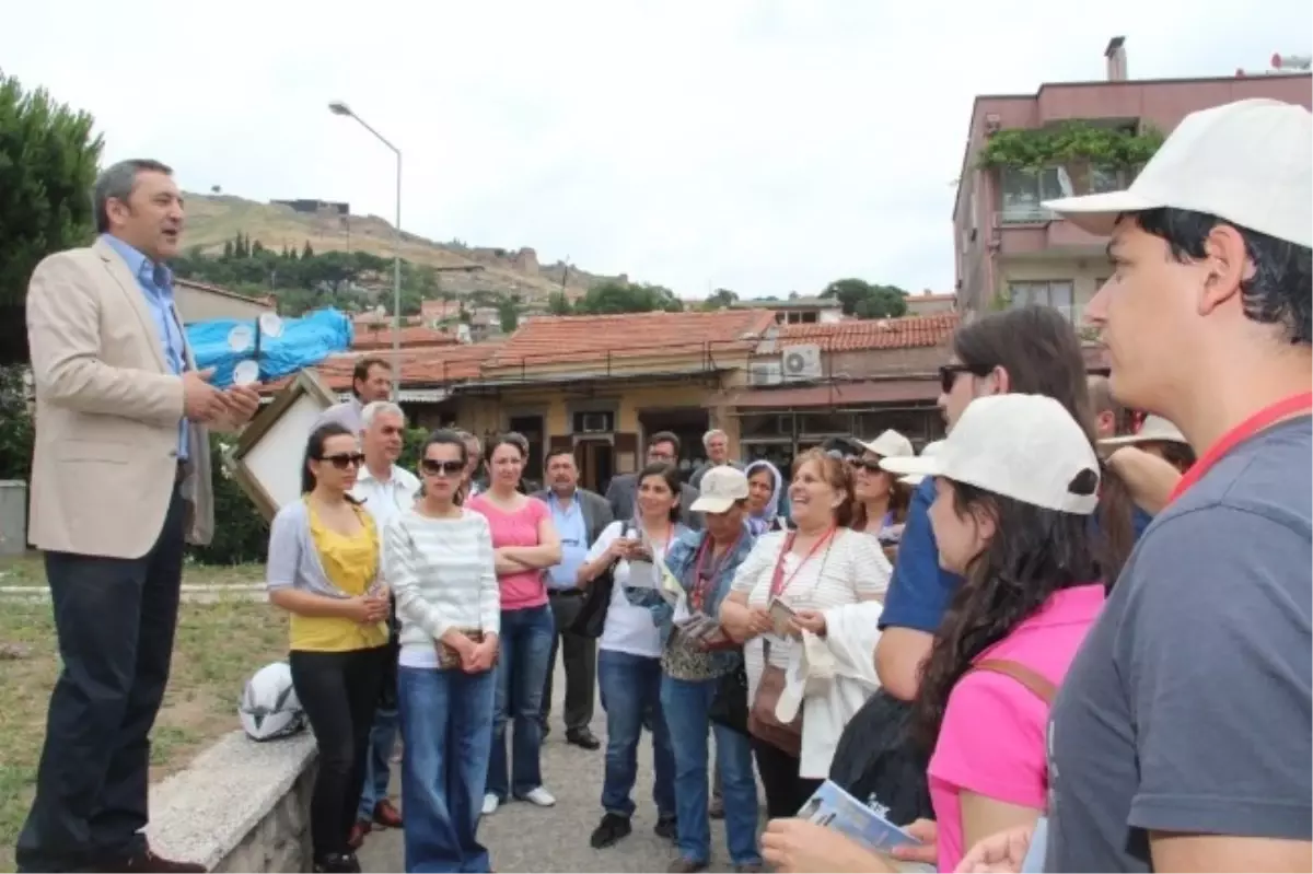 Bergama Seni Çağırıyor Projesine Yoğun İlgi