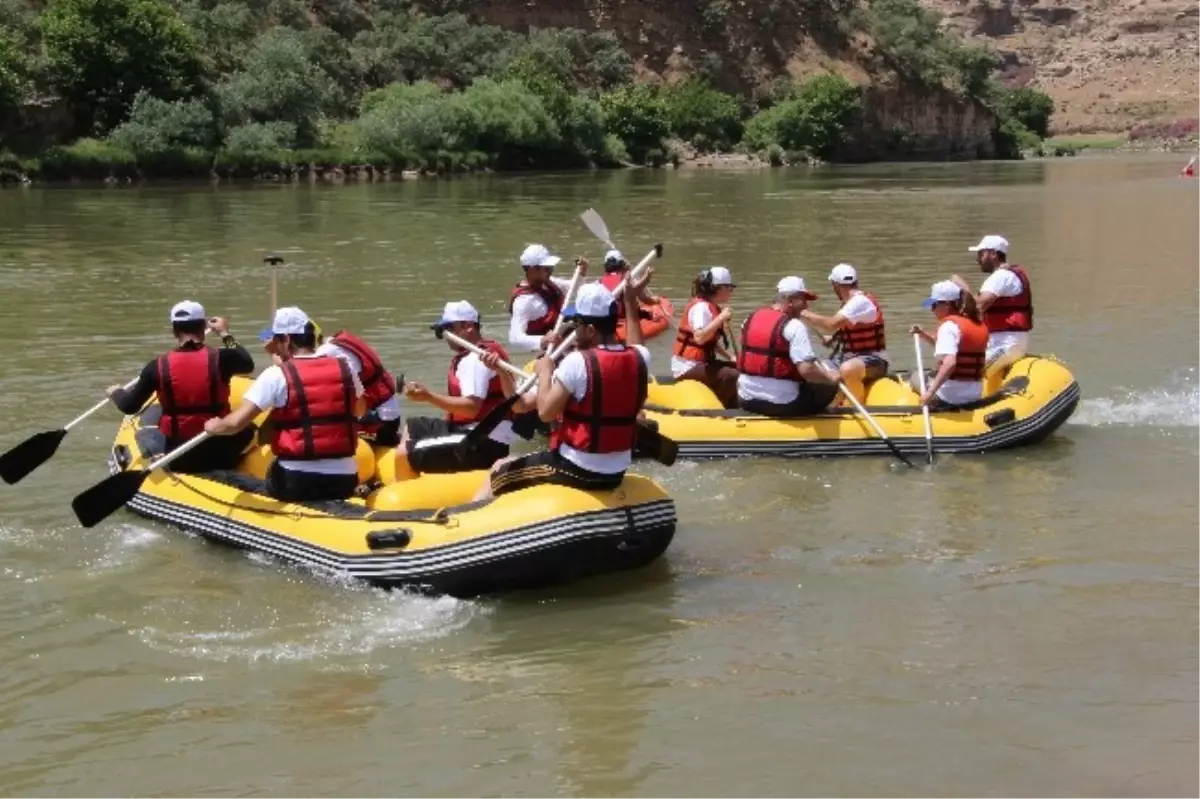 Cehennem Deresi\'nde Rafting Keyfi