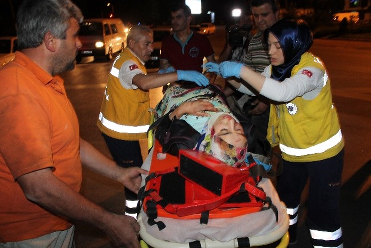 Düğün Dönüşü Kaza: 6 Yaralı