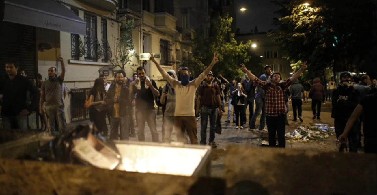 Gezi\'nin Yıl Dönümü Gösteriler ve Polis Müdahalesi ile Geçti