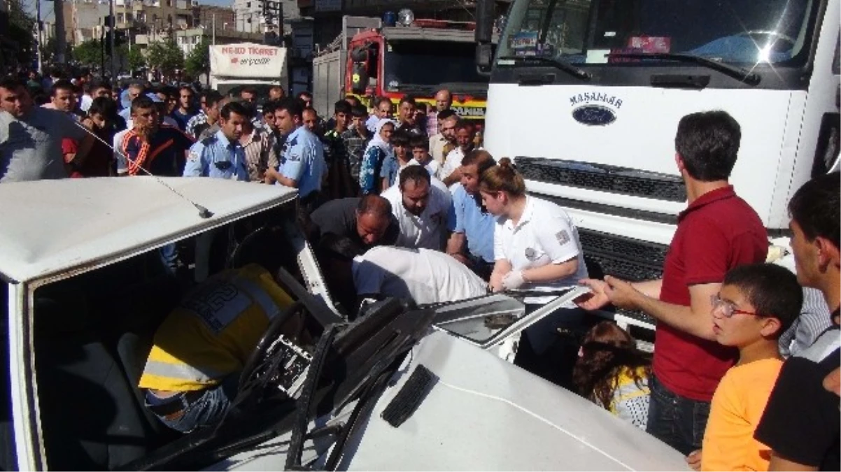 Kızıltepe\'de Trafik Kazası: 5 Yaralı