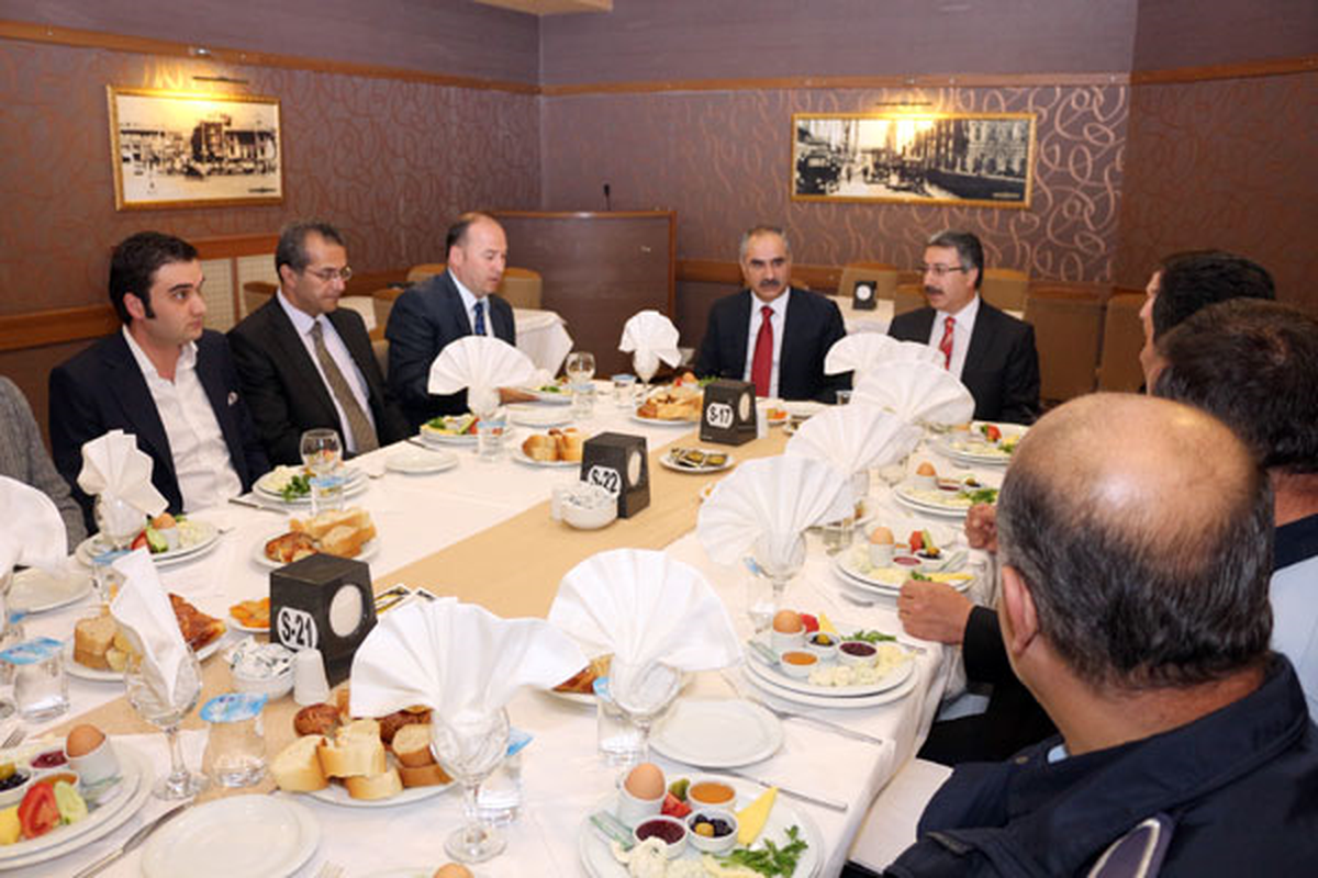 Aydın, Market Sahipleriyle Bir Araya Geldi