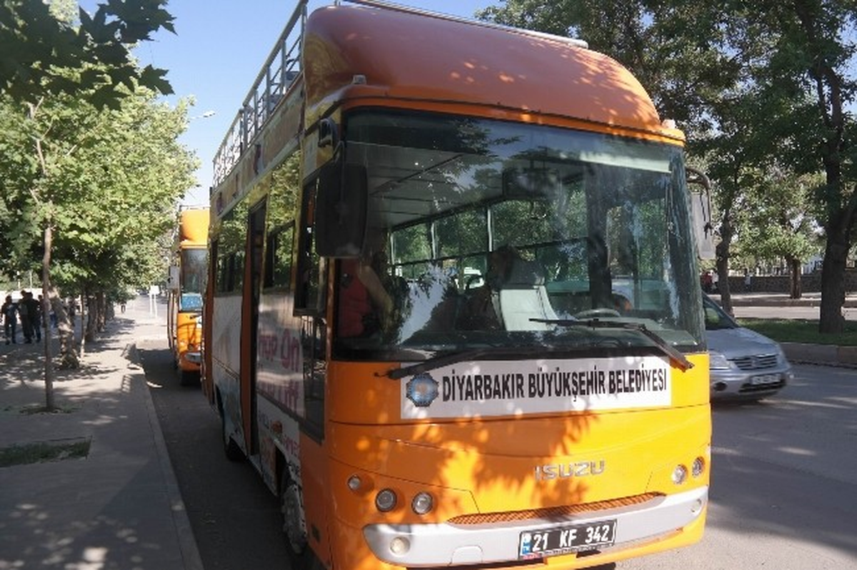 Diyarbakır\'da Gezi Otobüsleri Hizmete Girdi