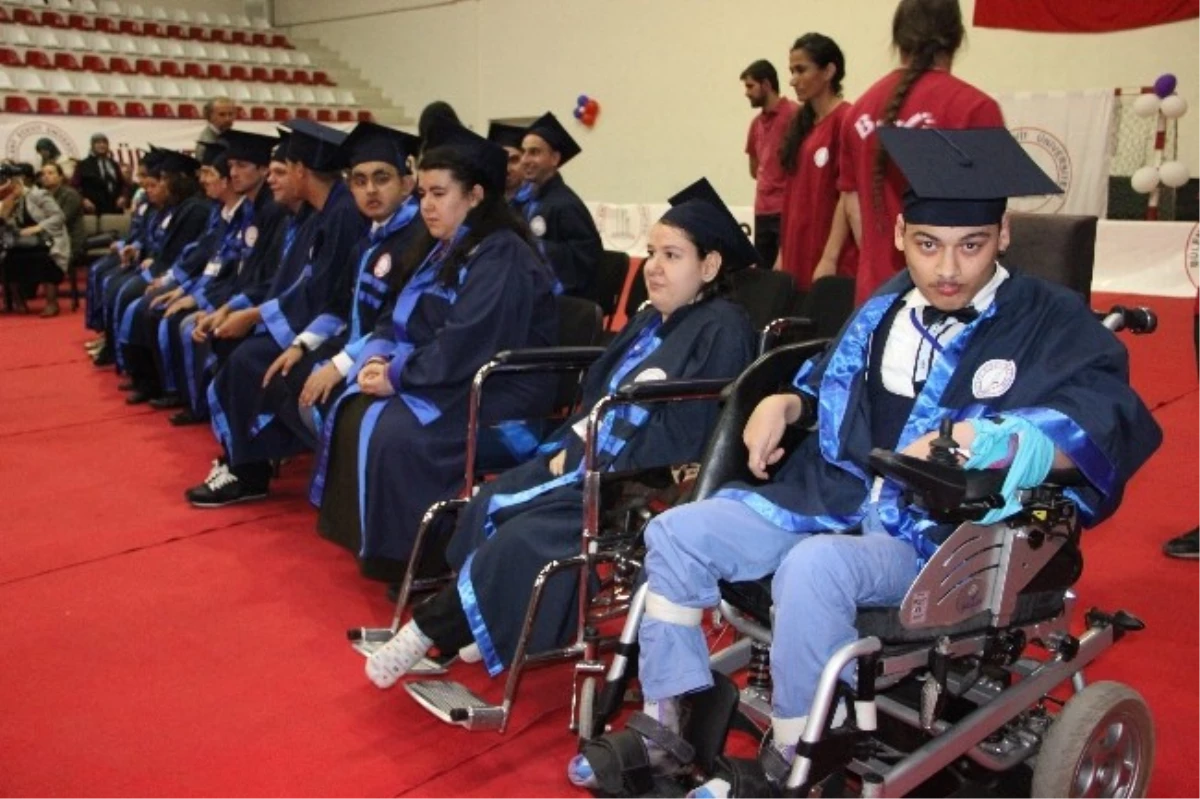 Engelli Öğrenciler Bir Günlüğüne Üniversiteli Oldu