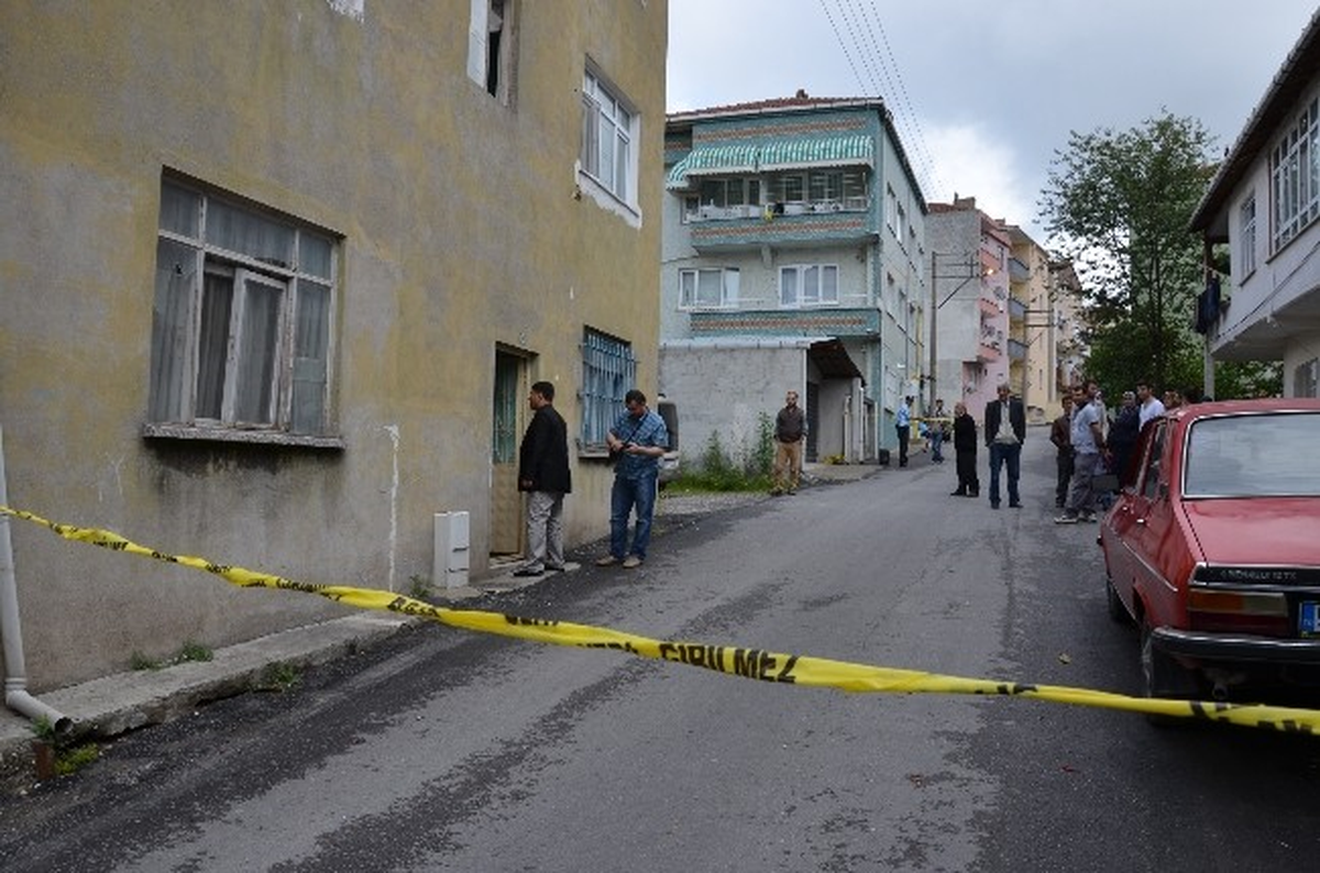 Eşiyle Tartışan Genç İntihar Etti