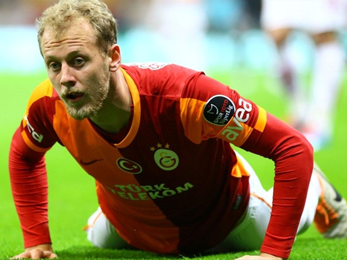 Galatasaray\'da Semih Kaya Yeni Sözleşmeye İmza Atmaya Hazırlanıyor