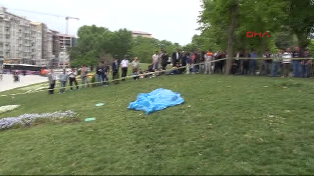 Gezi Parkı\'nda Bir Kişi Ölü Bulundu