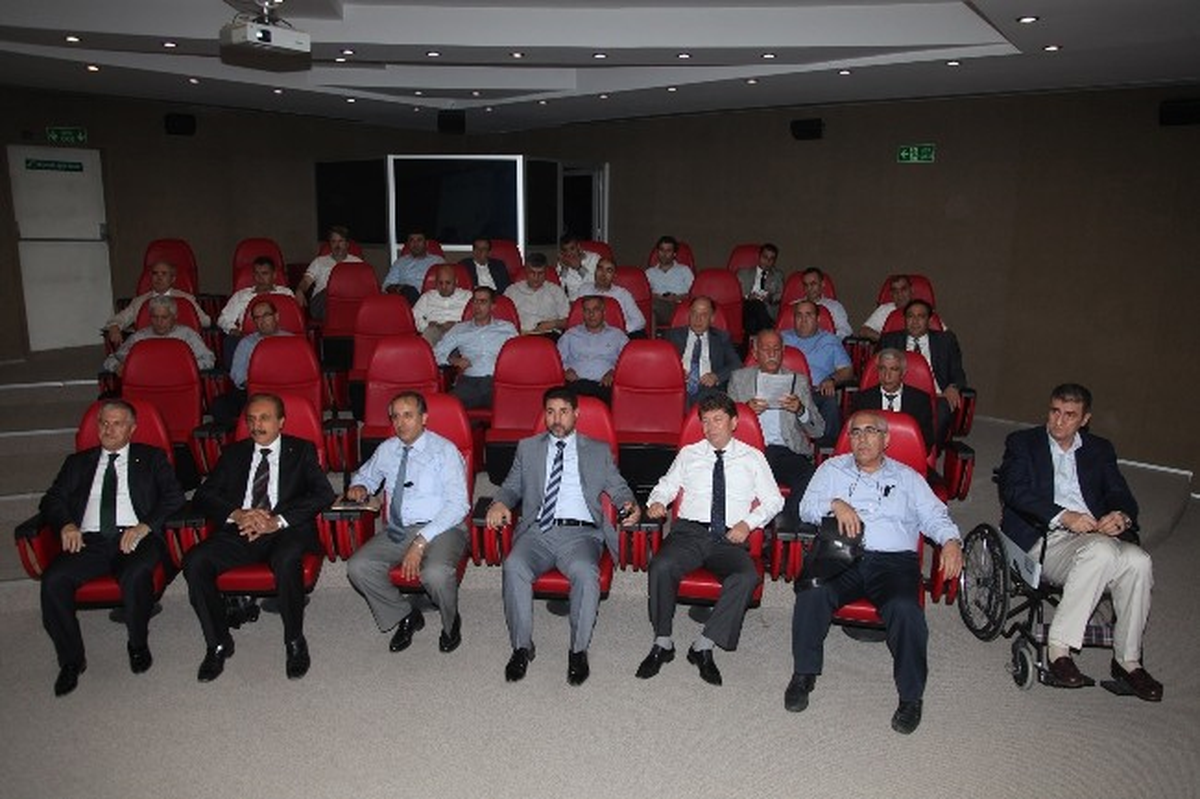 Menevşe: "Adana, Birlik ve Beraberlikle Kazanacak"