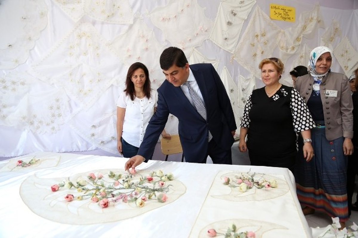 Şehitkamil\'de El Beceri Kursları Sergi Açılışı Devam Ediyor