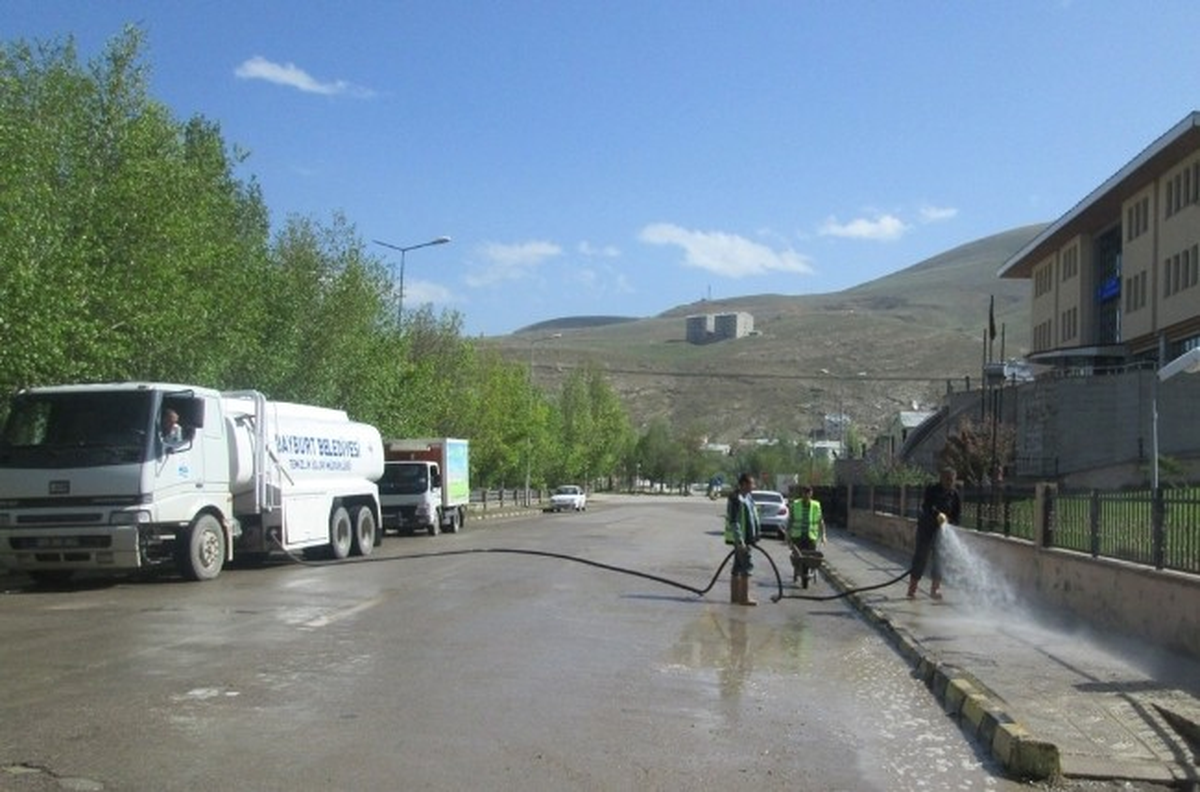 Temizlik Seferberliği Devam Ediyor