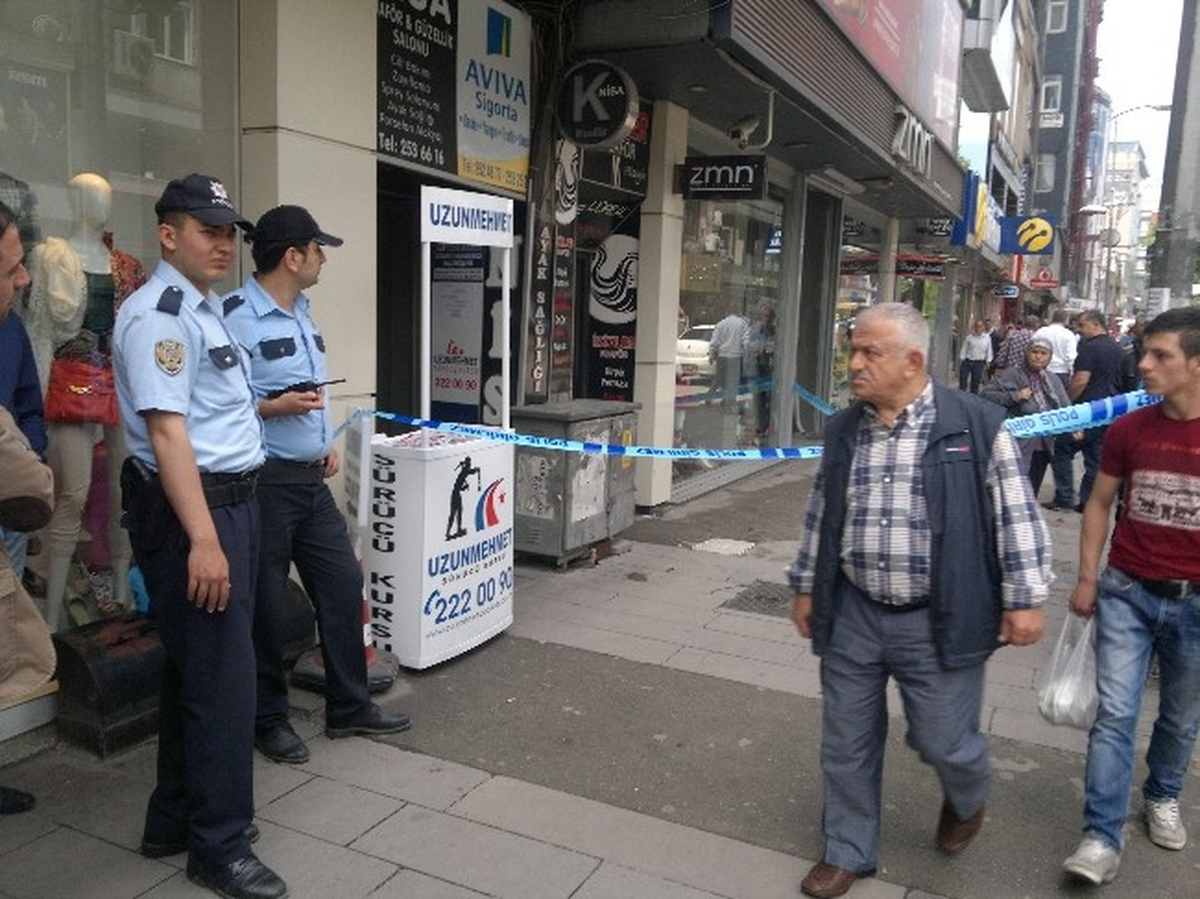 Trafoya Giren Fare, Polis ve İtfaiyeyi Seferber Etti