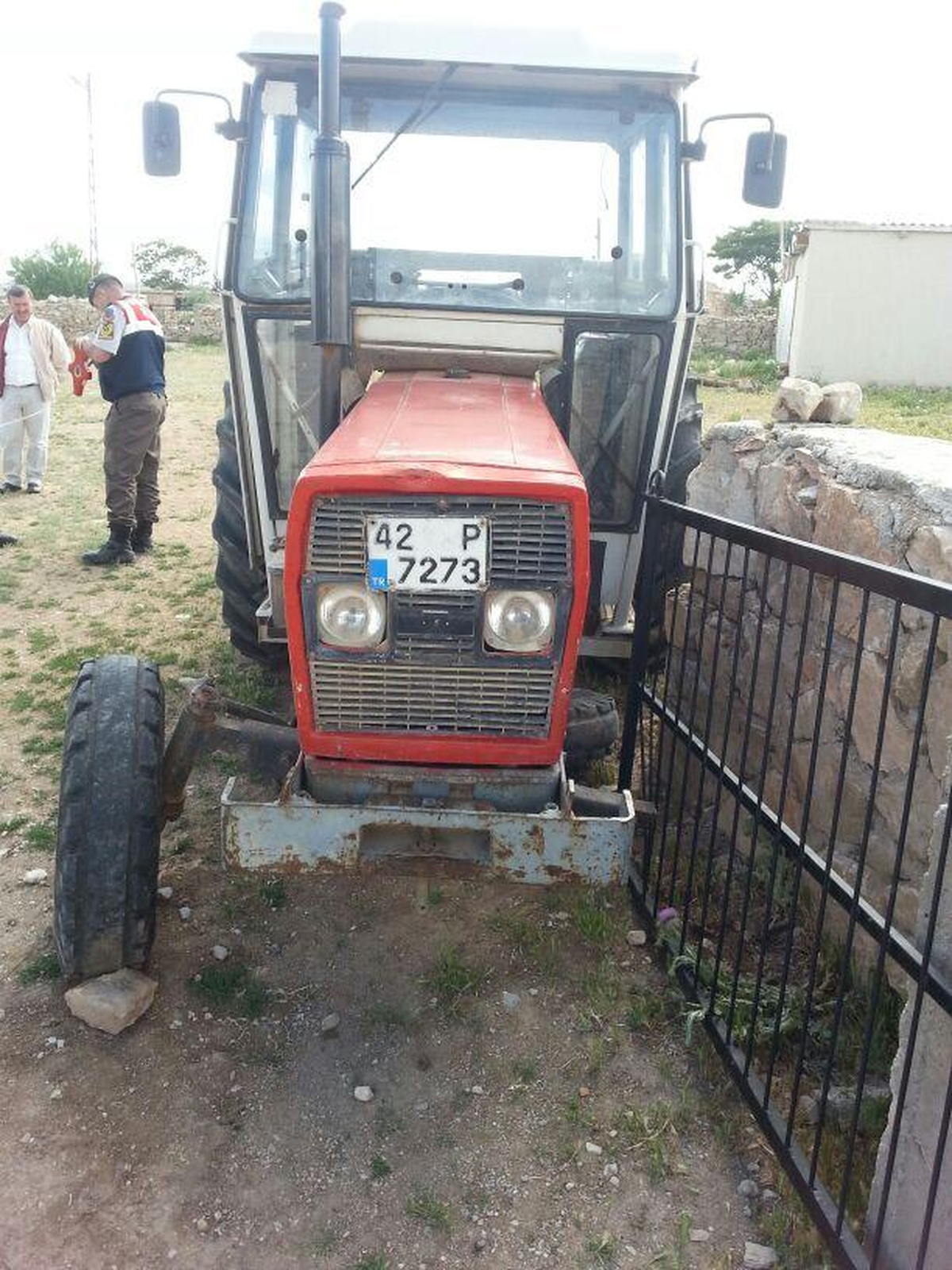 Traktörle Duvar Arasında Sıkışan Kadın Hayatını Kaybetti