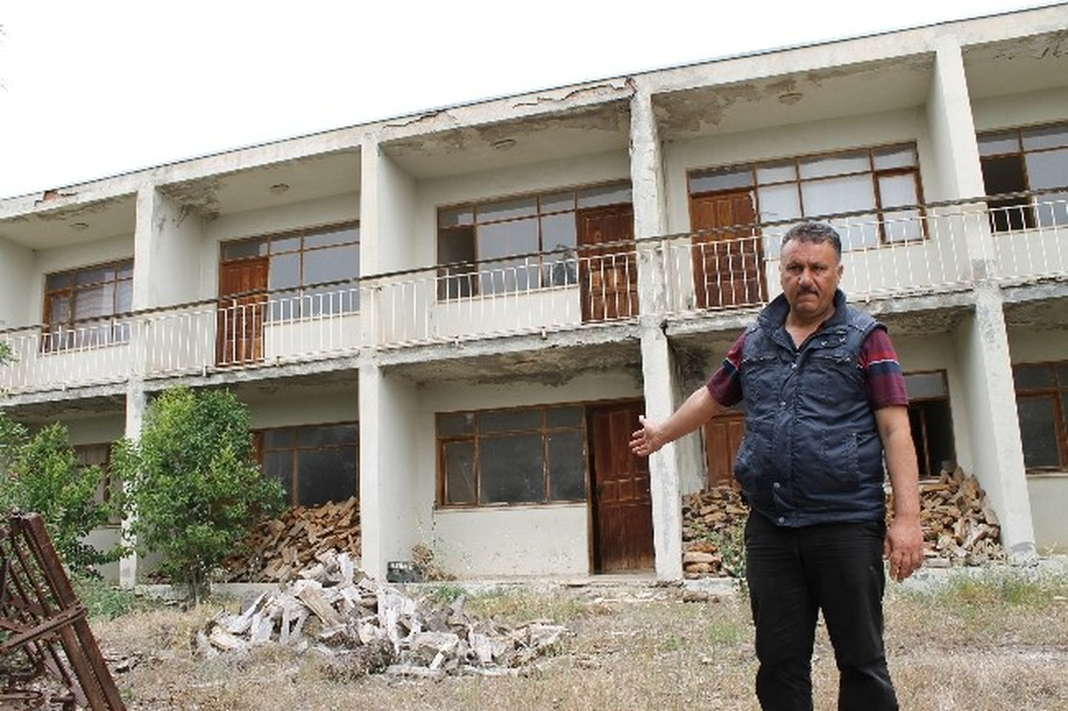 25 Yıllık Otel Ahır Oldu