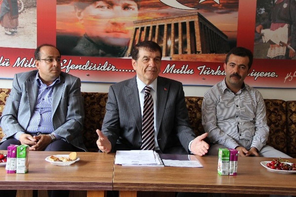 Altuntaş: "Balkanlardaki Türklere Sahip Çıkılmalı"