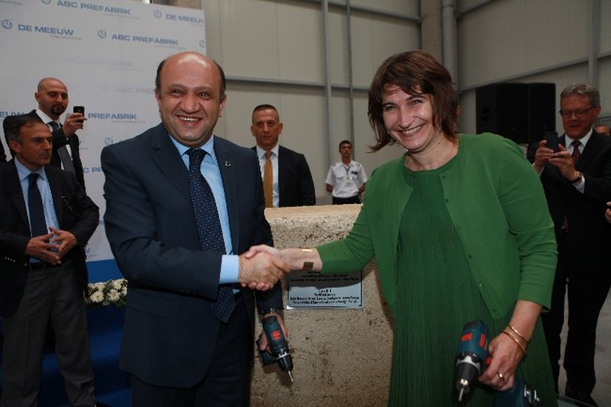 Bakan Fikri Işık Abc Prefabrik Açılışına Katıldı