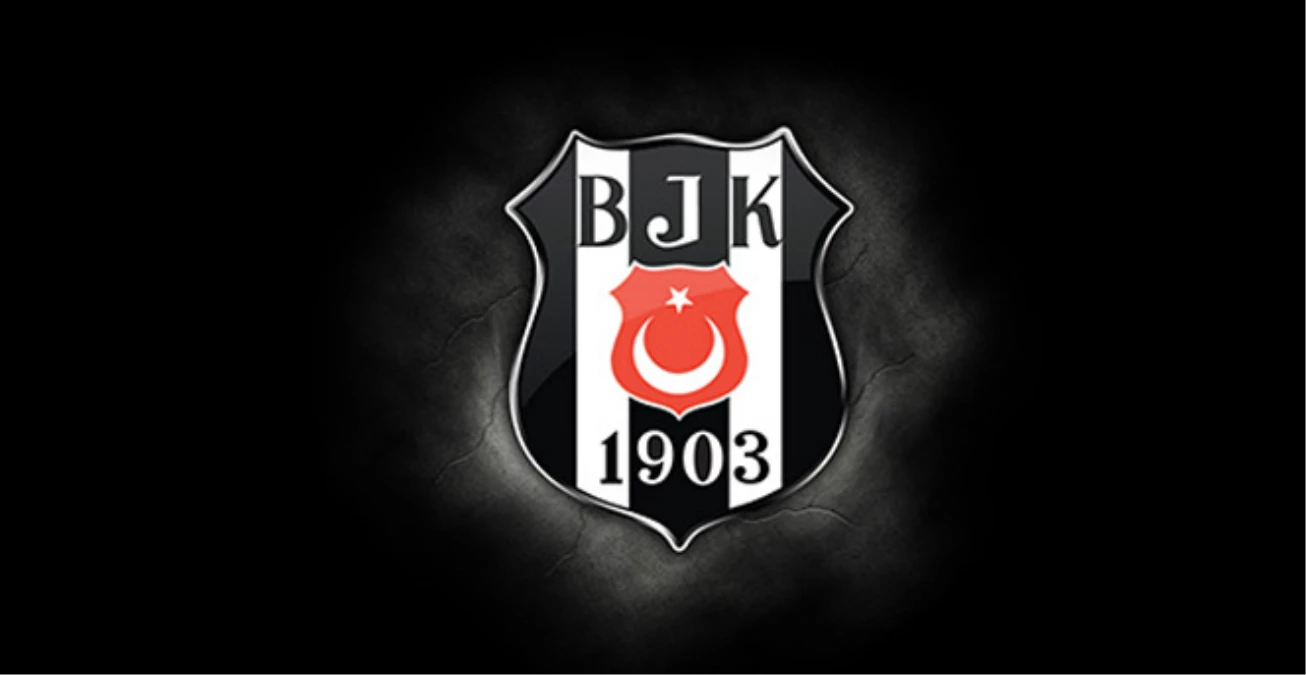 Beşiktaş\'ın Eski Başkanı Üstünkaya Anıldı