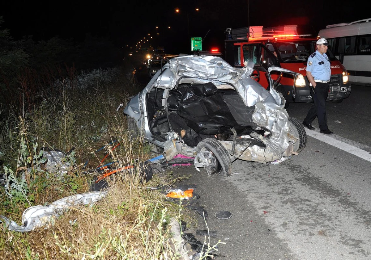 Bursa\'da Trafik Kazası: 1 Ölü, 3 Yaralı