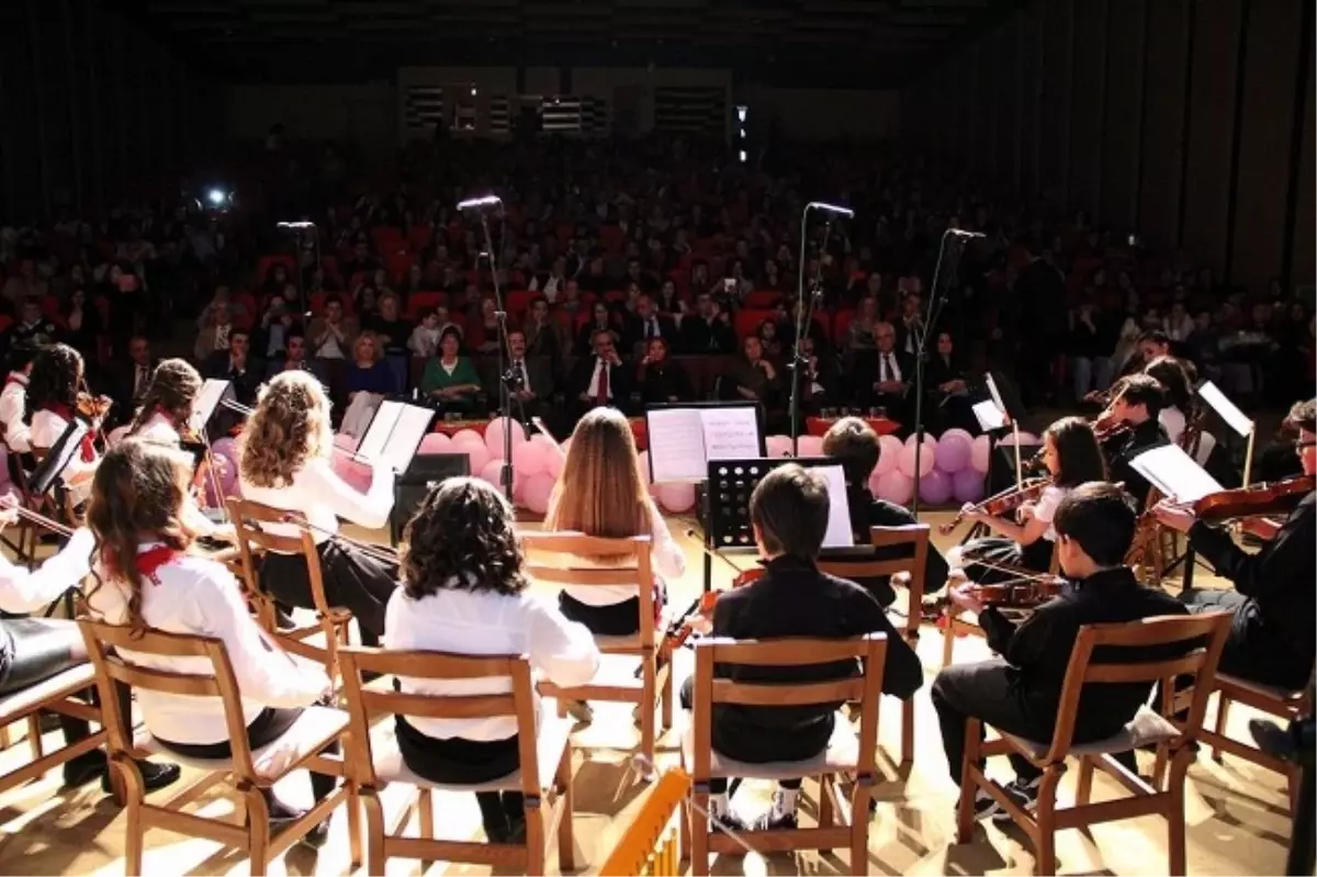 CÜ Koleji Tarafından Müzik Şöleni Düzenlendi