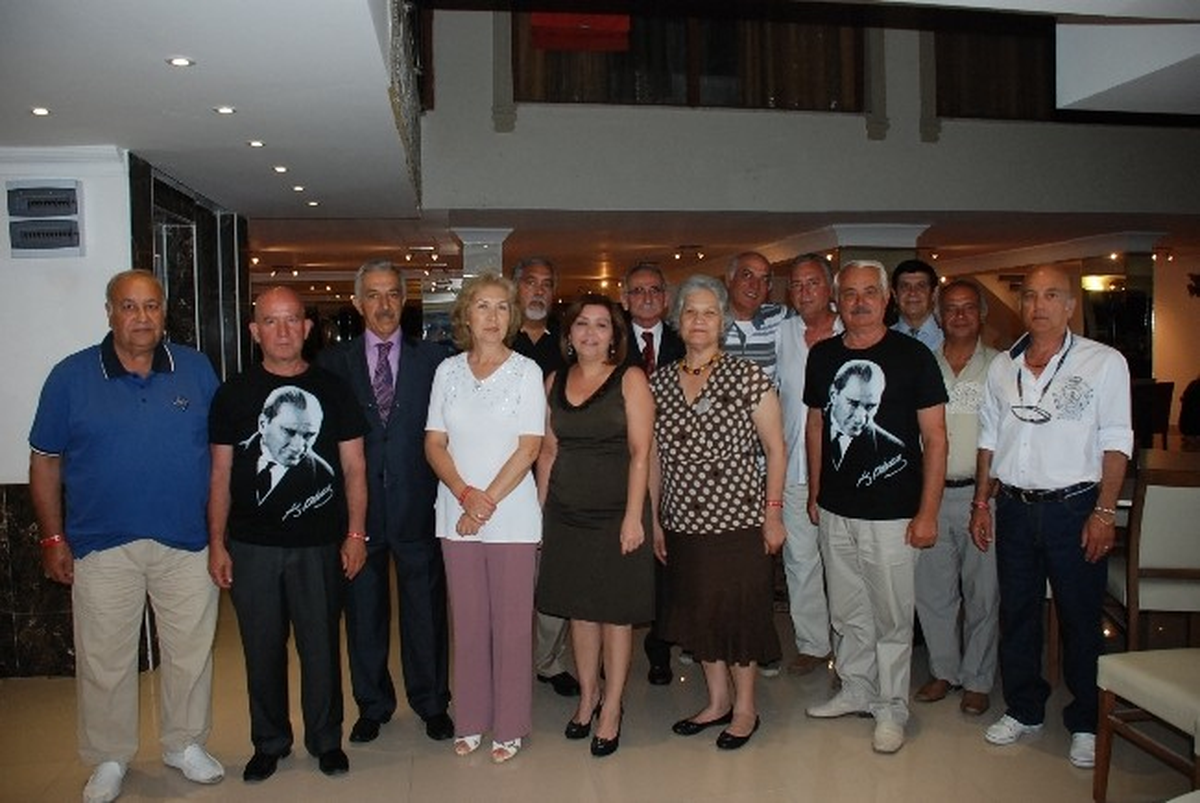 Emekli Deniz Astsubayları Didim\'de Bir Araya Geldi