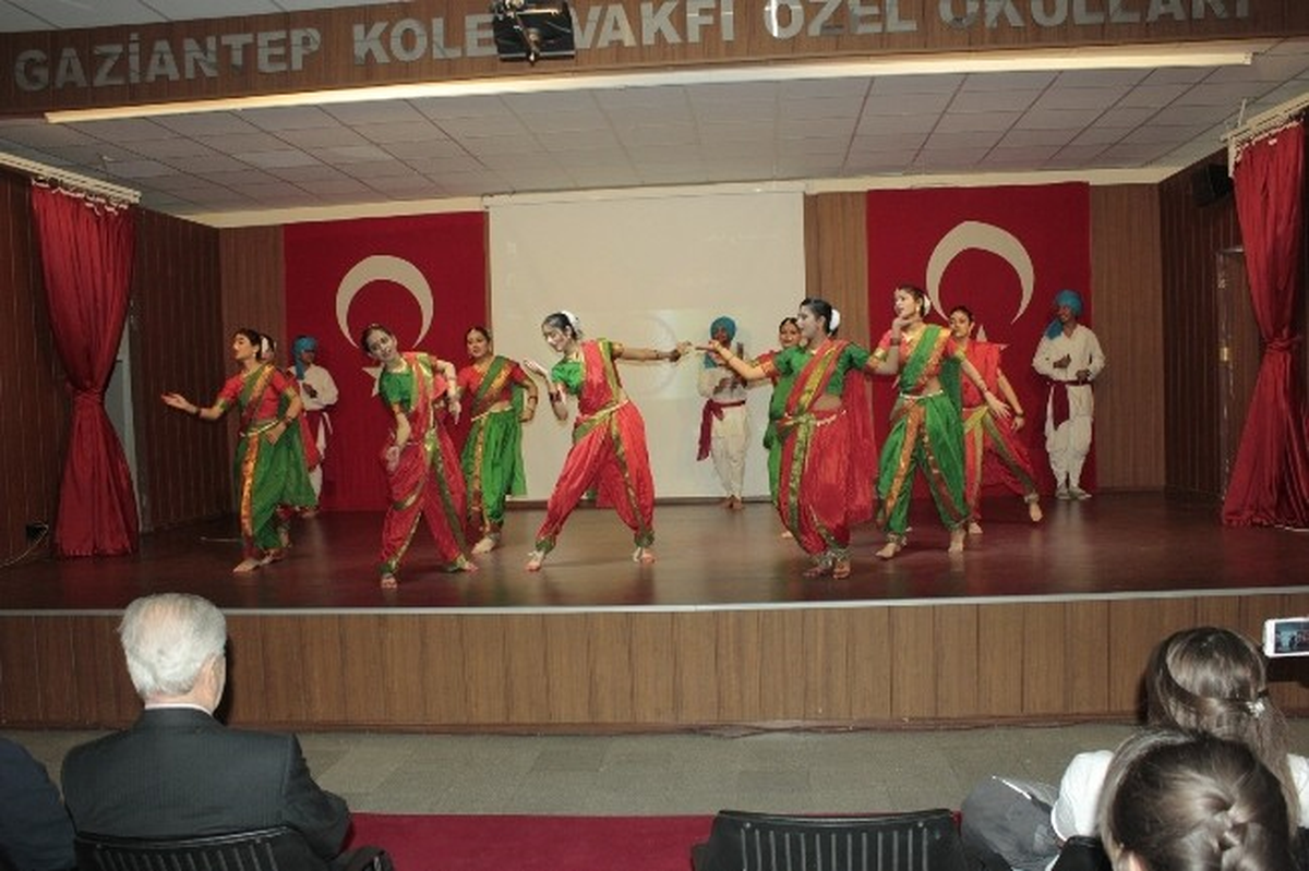 Gkv\'liler Hindistan\'dan Kardeş Okullarını Ağırladı