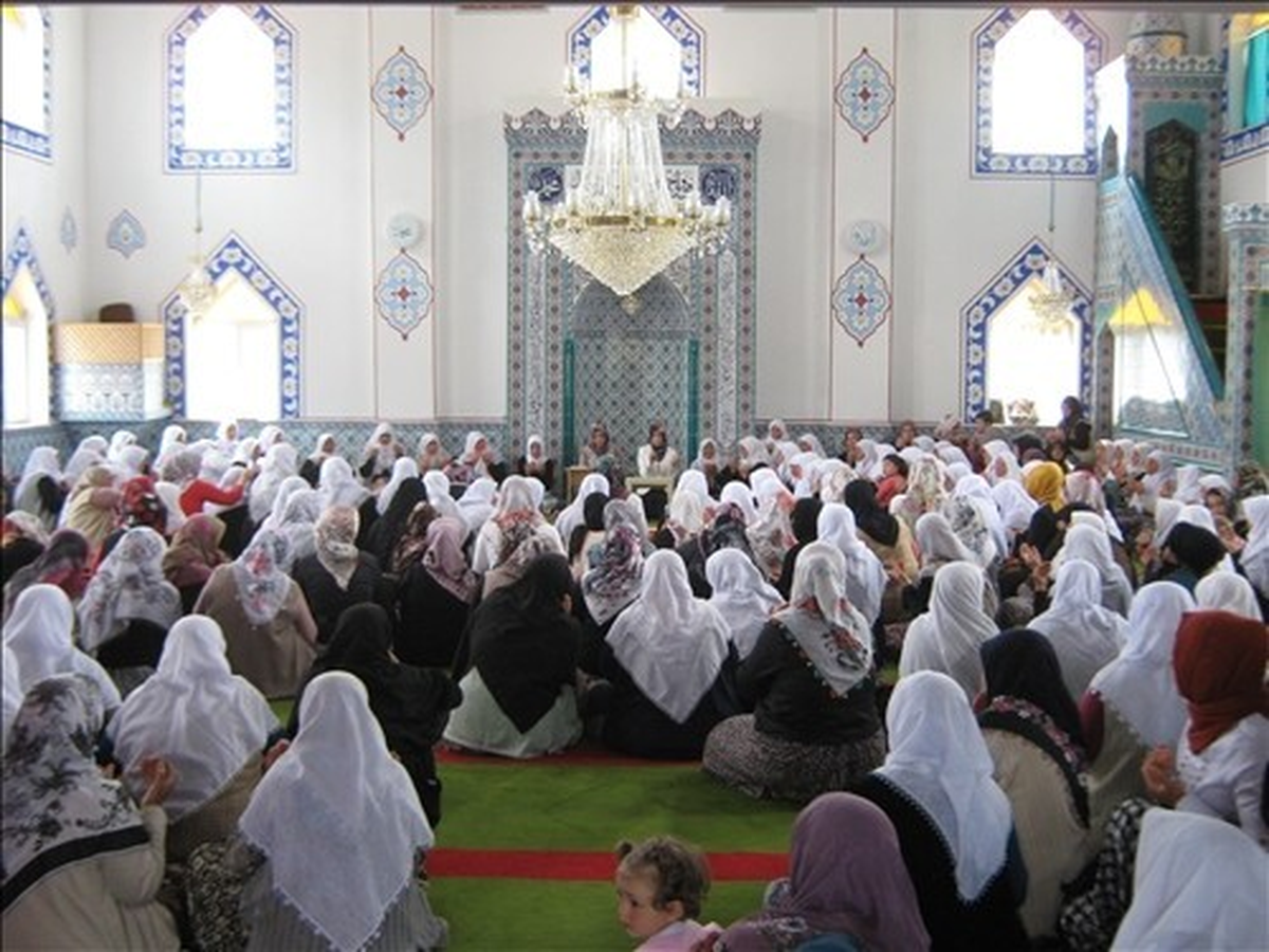 Karaören Kur\'an Kursunda Hatim Coşkusu