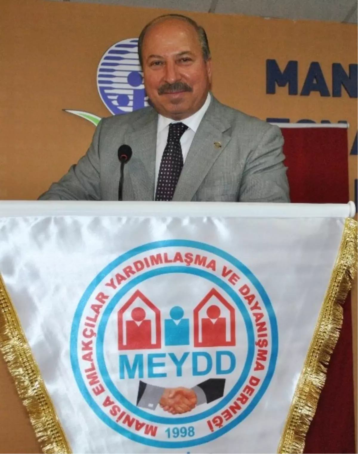 Manisalı Emlakçılar Yeniden Akyüz Dedi