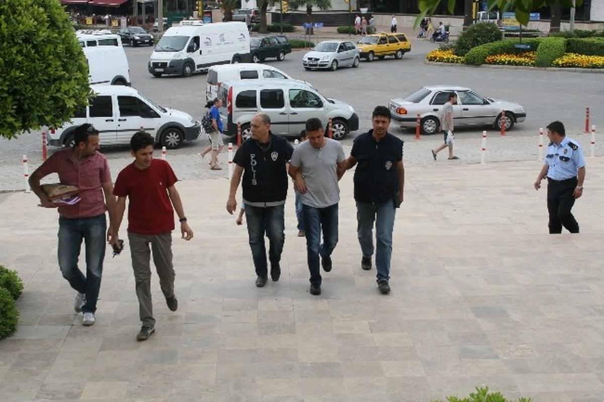 Marmaris\'te PTT Soyguncusu Yakalandı