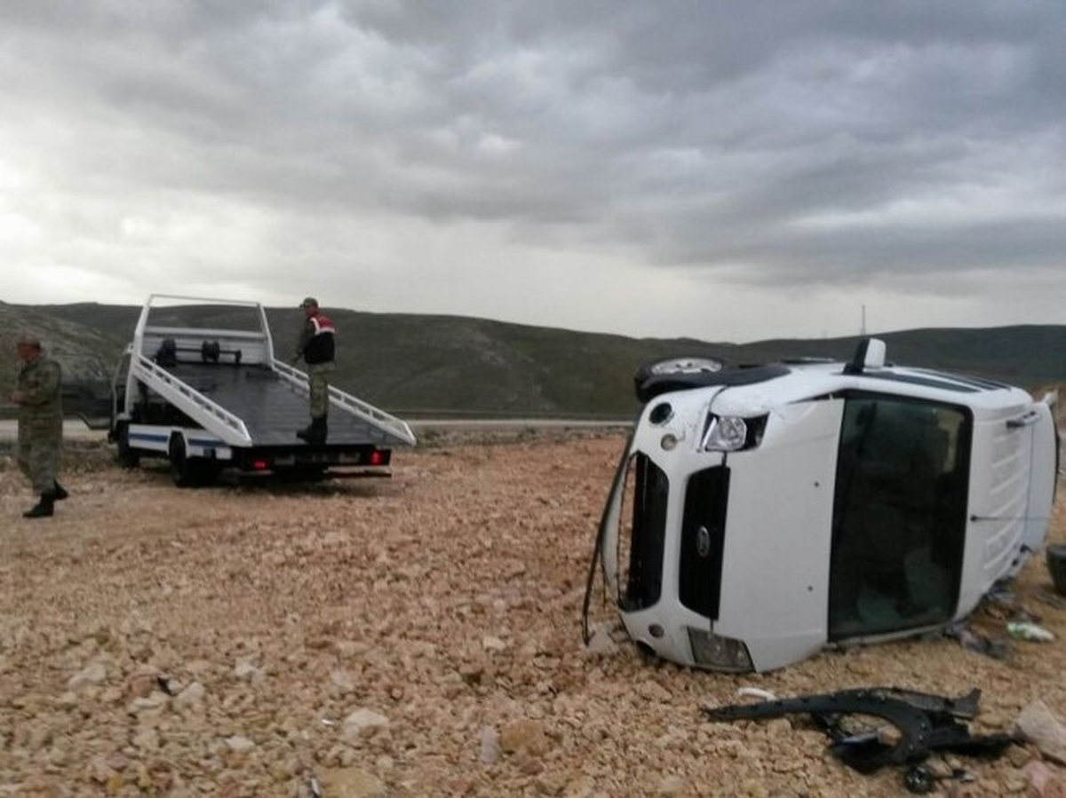 Sivas\'ta Trafik Kazası: 1 Ölü, 1 Yaralı