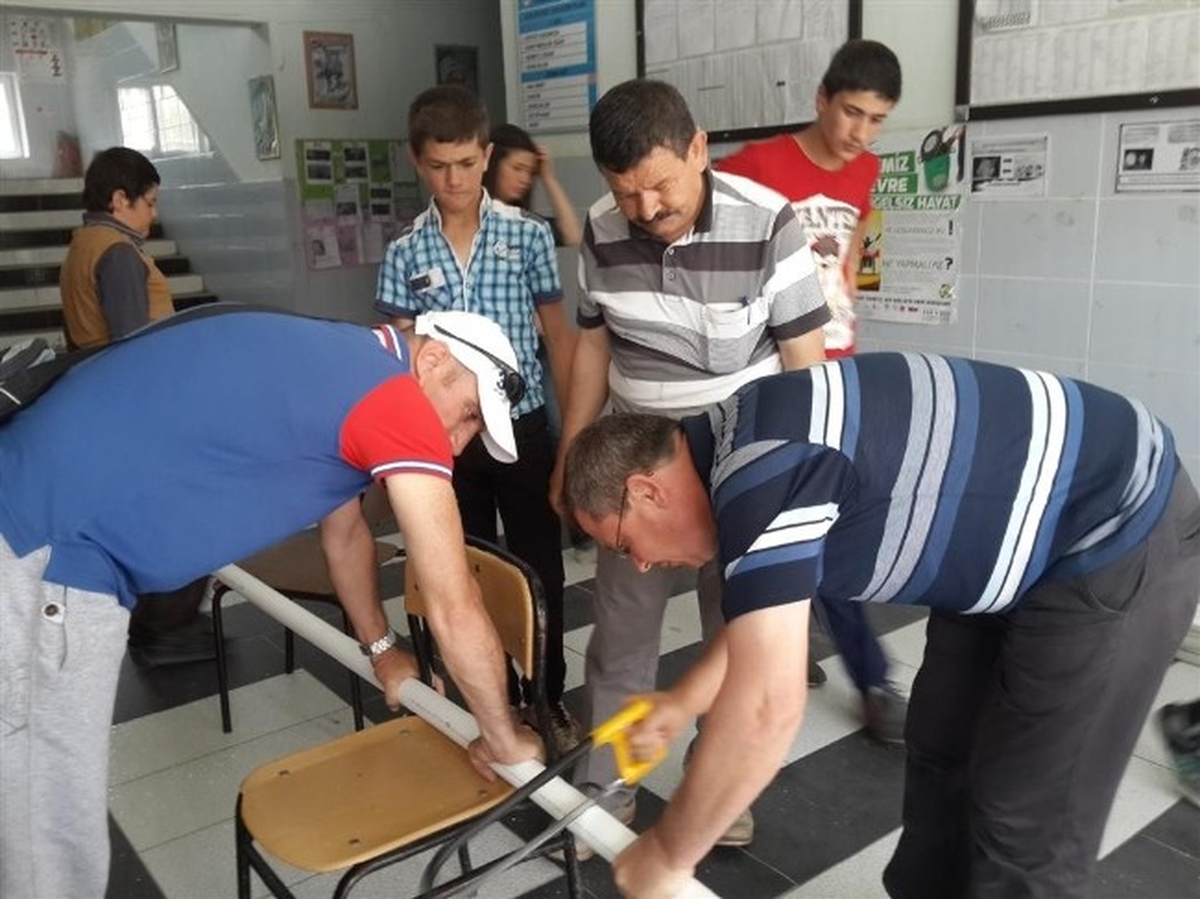 Spor Salonunun Minyatür Kalelerini Kendileri İmal Ettiler