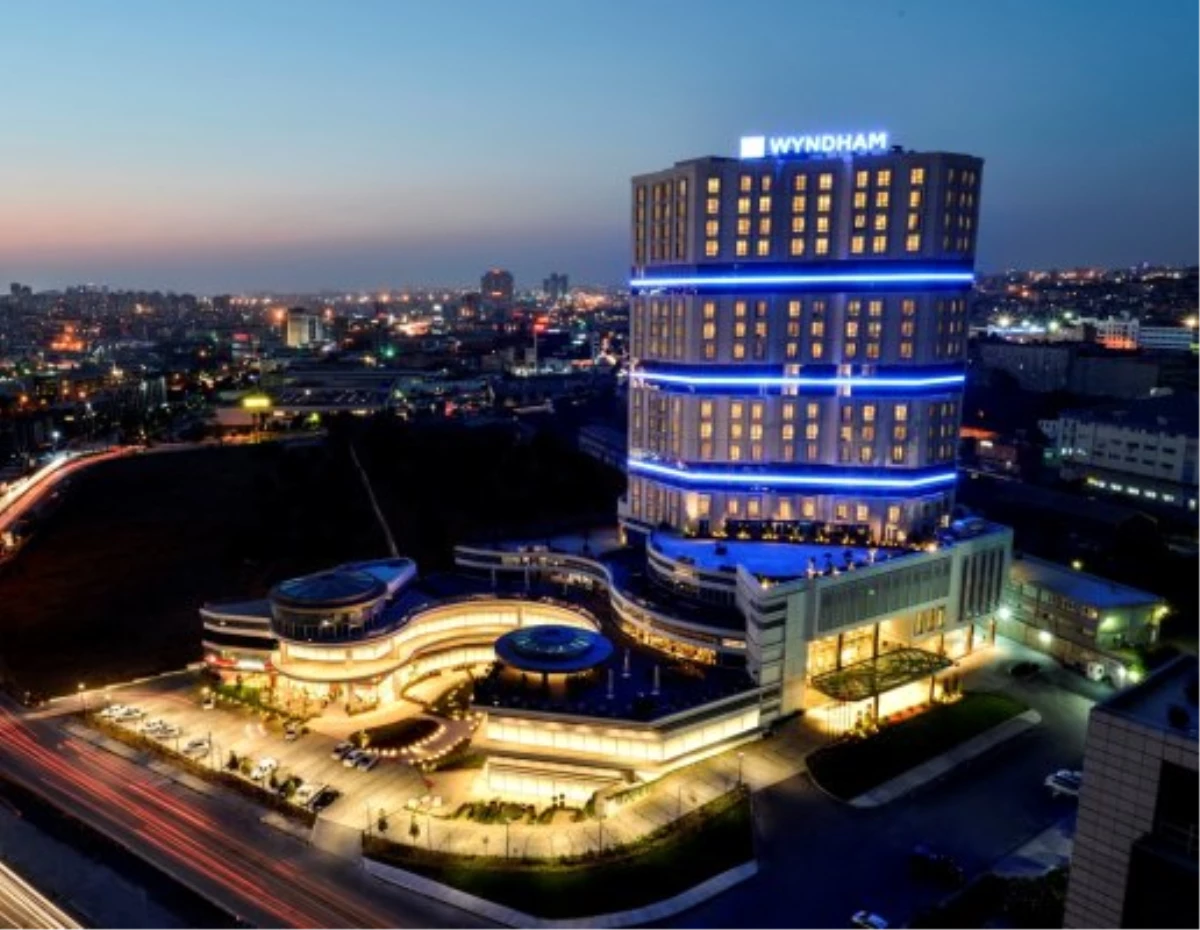 Wyndham İstanbul Petek Hotel\'de Zengin Menüler, Keyifli İftarlar