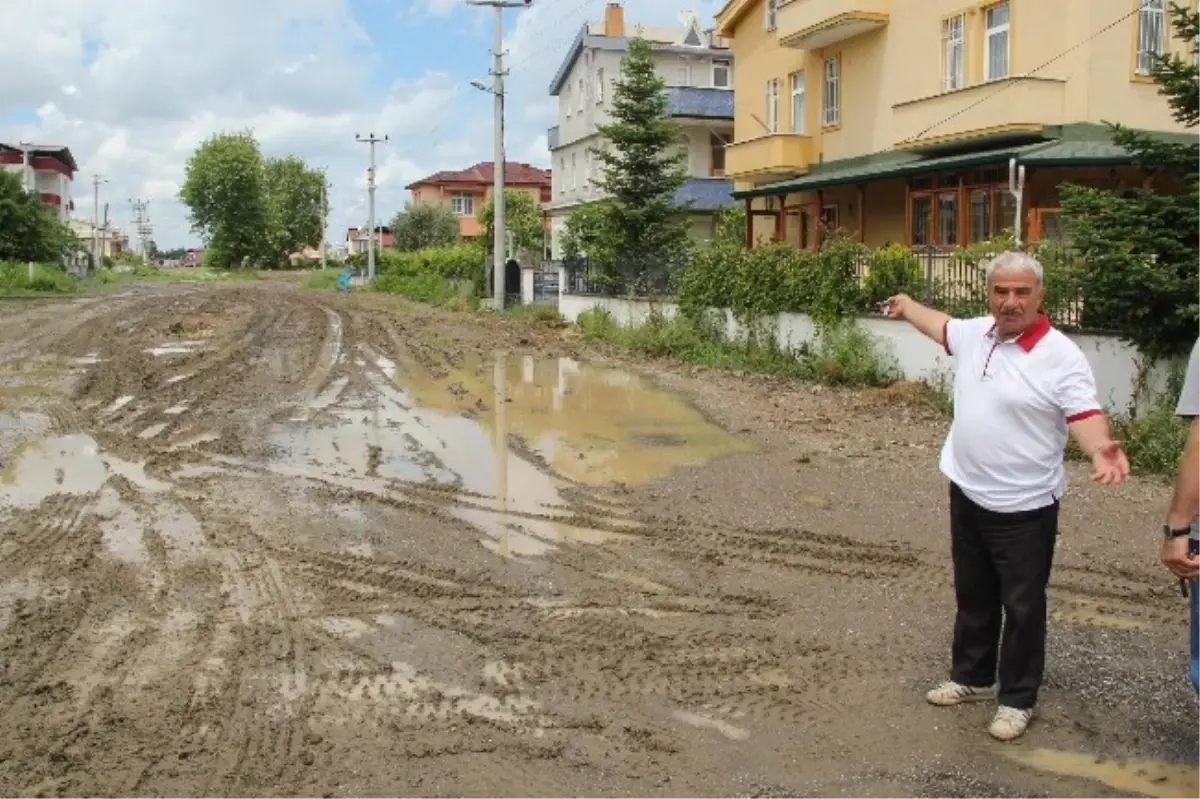 Yollar Çamur Deryası