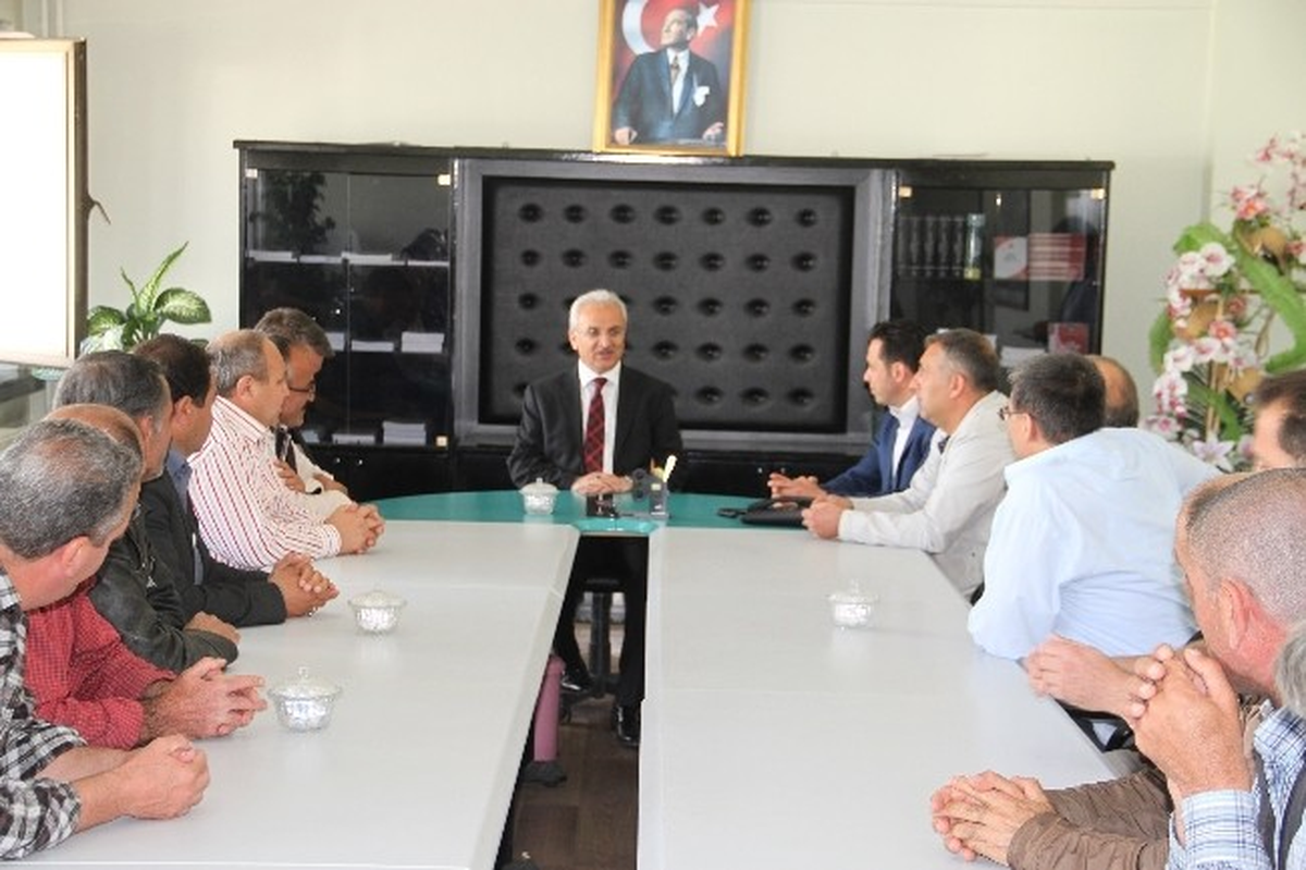 Belediye Eski Personellerinden Başkan Başsoy\'a Ziyaret