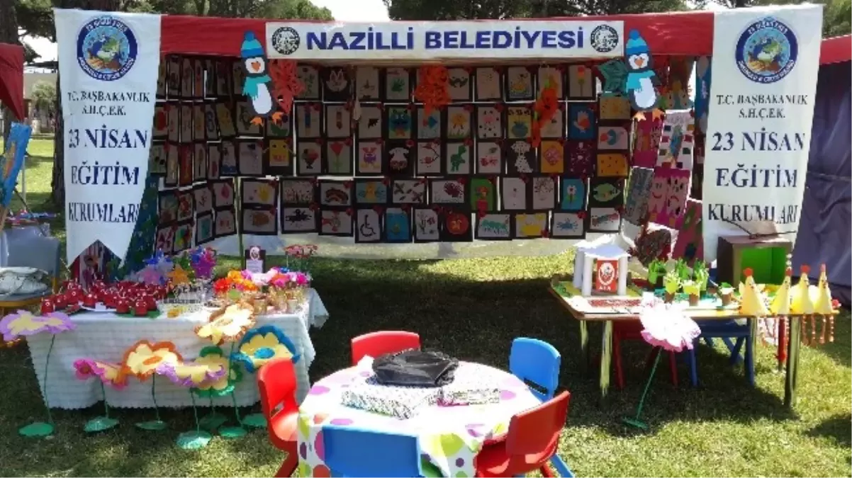 Nazilli\'de Okul Öncesi Öğrencileri Eserlerini Sergiledi