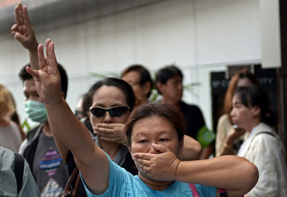 Tayland\'da Sessiz Protesto Dönemi